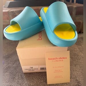 J/SLIDES Beach Slides EVA  Squish Sandles- turquoise/Yellow - Size 7 NWB